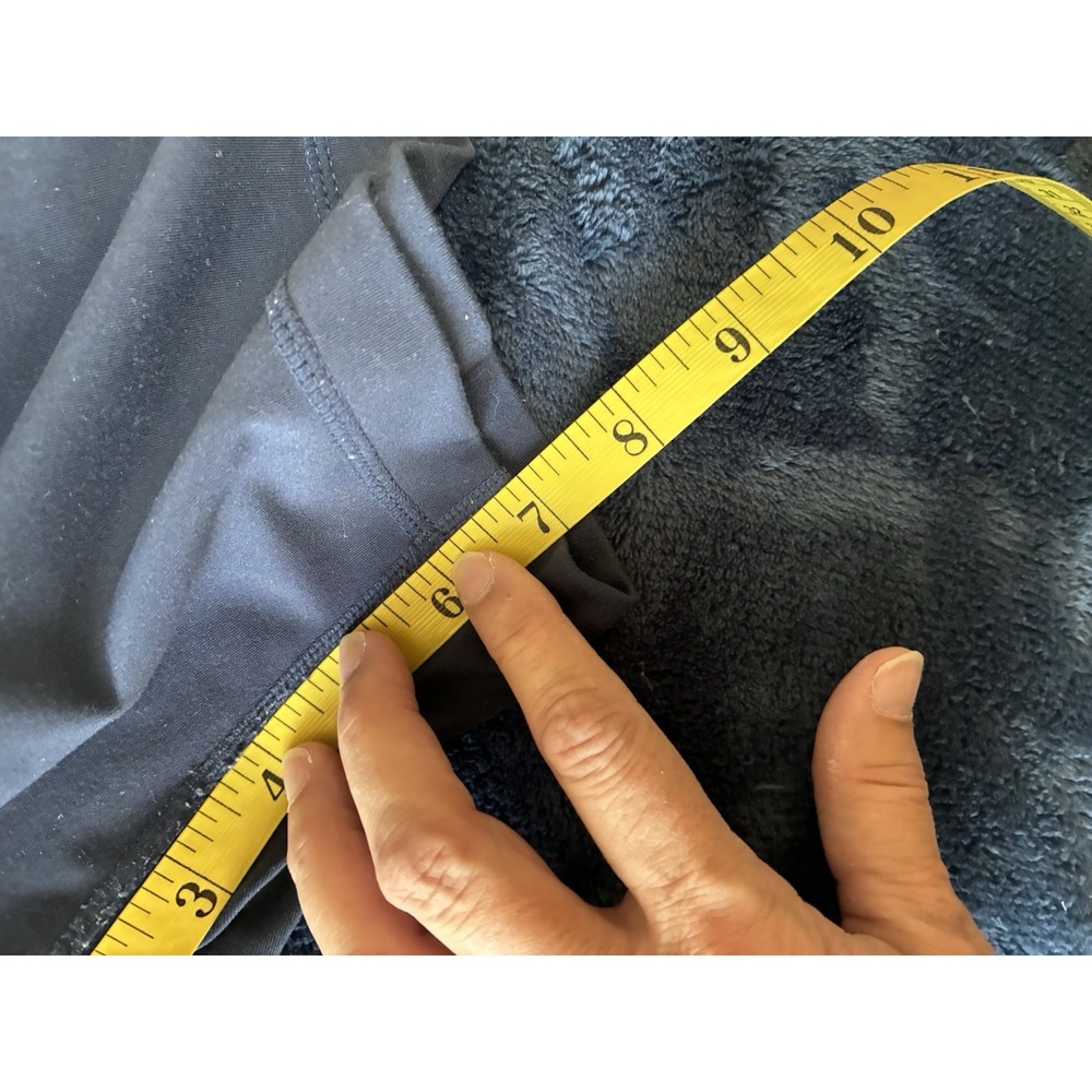 Athletic Shorts Women Size Medium (based on measurements) (E14) - Picture 8 of 8